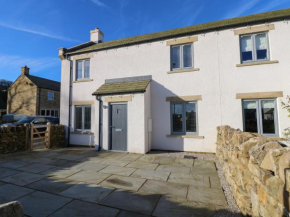 No 8 Cairn Cottage